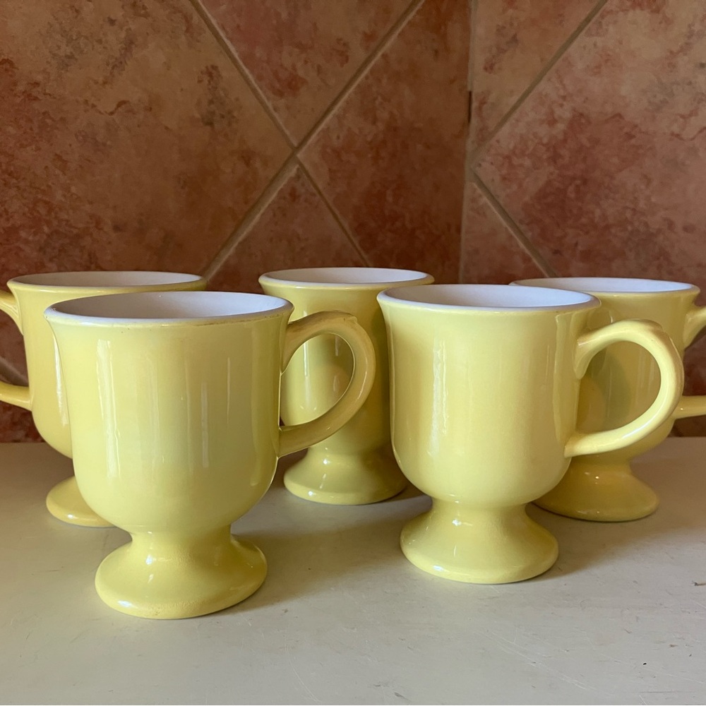 Shenango Vintage Yellow Restaurant Diner Pedestal Mugs Set of 5